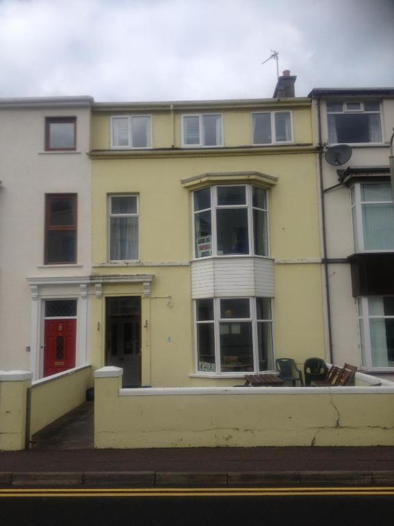 Causeway Coast Independent Hostel ポーツチュワート エクステリア 写真